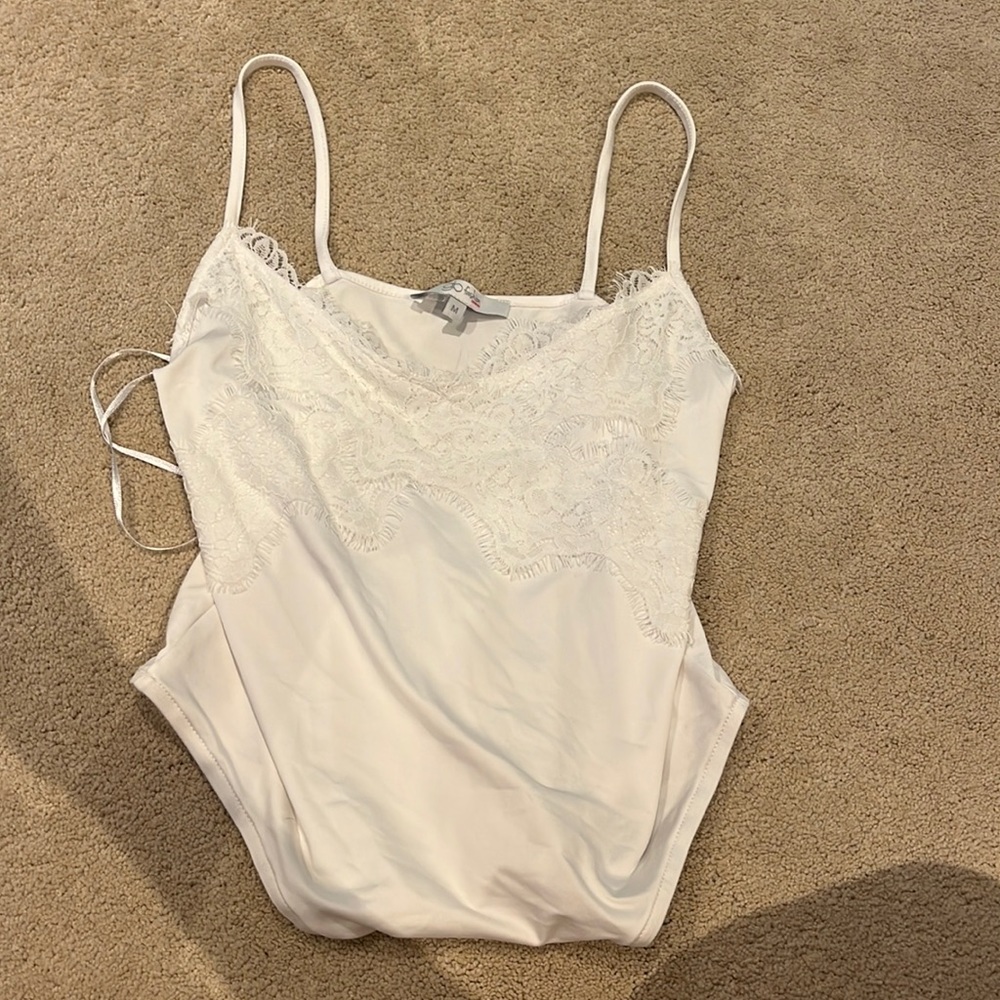 2 tank tops